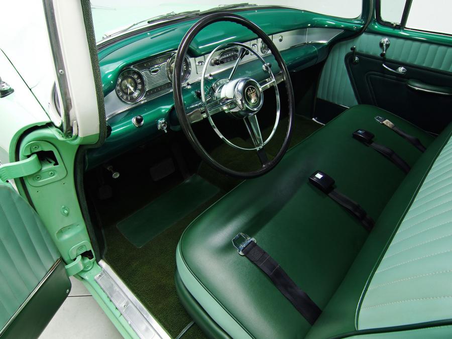  Buick Special Estate Wagon 1954 года  (фото 9 из 10)